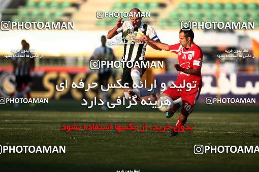 1098232, Qom, Iran, لیگ برتر فوتبال ایران، Persian Gulf Cup، Week 15، First Leg، Saba Qom 0 v 0 Tractor Sazi on 2010/11/11 at Yadegar-e Emam Stadium Qom