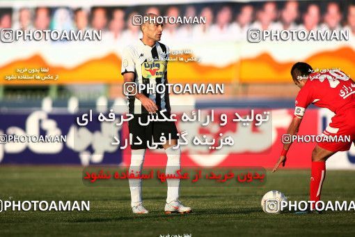 1098116, Qom, Iran, لیگ برتر فوتبال ایران، Persian Gulf Cup، Week 15، First Leg، Saba Qom 0 v 0 Tractor Sazi on 2010/11/11 at Yadegar-e Emam Stadium Qom