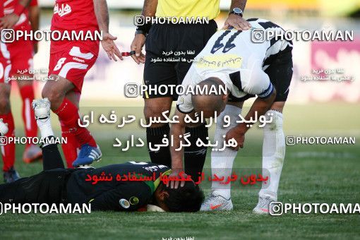 1098169, Qom, Iran, لیگ برتر فوتبال ایران، Persian Gulf Cup، Week 15، First Leg، Saba Qom 0 v 0 Tractor Sazi on 2010/11/11 at Yadegar-e Emam Stadium Qom