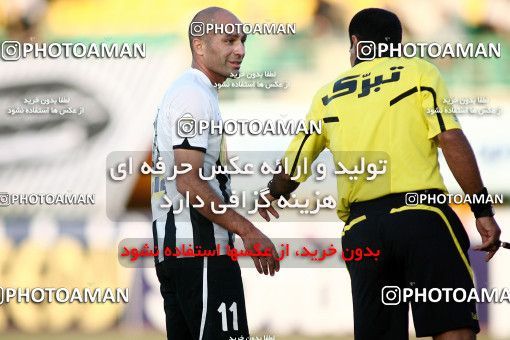 1098170, Qom, Iran, لیگ برتر فوتبال ایران، Persian Gulf Cup، Week 15، First Leg، Saba Qom 0 v 0 Tractor Sazi on 2010/11/11 at Yadegar-e Emam Stadium Qom