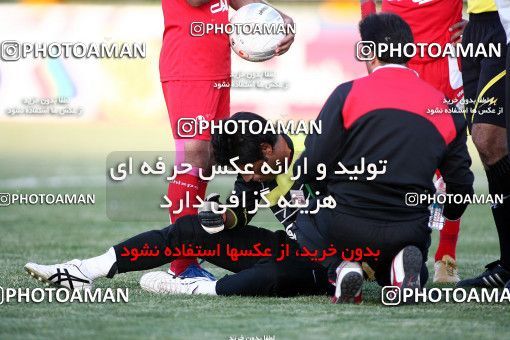 1098068, Qom, Iran, لیگ برتر فوتبال ایران، Persian Gulf Cup، Week 15، First Leg، Saba Qom 0 v 0 Tractor Sazi on 2010/11/11 at Yadegar-e Emam Stadium Qom