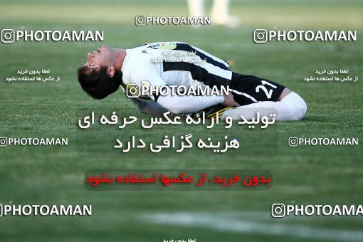 1098160, Qom, Iran, لیگ برتر فوتبال ایران، Persian Gulf Cup، Week 15، First Leg، Saba Qom 0 v 0 Tractor Sazi on 2010/11/11 at Yadegar-e Emam Stadium Qom