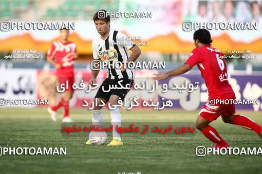 1098074, Qom, Iran, لیگ برتر فوتبال ایران، Persian Gulf Cup، Week 15، First Leg، Saba Qom 0 v 0 Tractor Sazi on 2010/11/11 at Yadegar-e Emam Stadium Qom