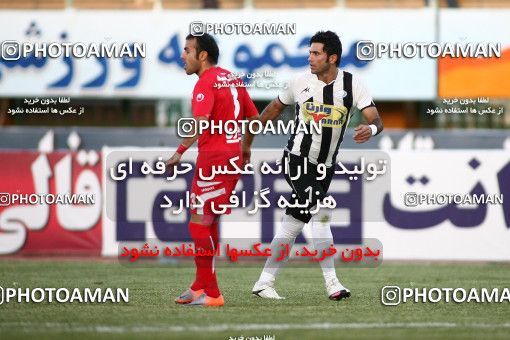 1098084, Qom, Iran, لیگ برتر فوتبال ایران، Persian Gulf Cup، Week 15، First Leg، Saba Qom 0 v 0 Tractor Sazi on 2010/11/11 at Yadegar-e Emam Stadium Qom