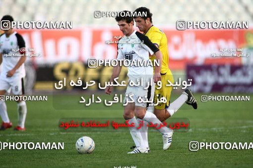 1098953, Tehran, [*parameter:4*], لیگ برتر فوتبال ایران، Persian Gulf Cup، Week 15، First Leg، Naft Tehran 1 v 0 Rah Ahan on 2010/11/12 at Shahid Dastgerdi Stadium