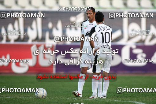 1099038, Tehran, [*parameter:4*], لیگ برتر فوتبال ایران، Persian Gulf Cup، Week 15، First Leg، Naft Tehran 1 v 0 Rah Ahan on 2010/11/12 at Shahid Dastgerdi Stadium