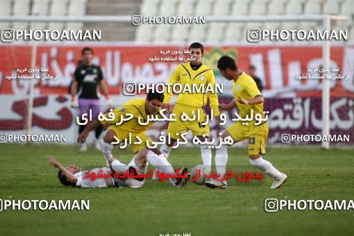 1099002, Tehran, [*parameter:4*], لیگ برتر فوتبال ایران، Persian Gulf Cup، Week 15، First Leg، Naft Tehran 1 v 0 Rah Ahan on 2010/11/12 at Shahid Dastgerdi Stadium