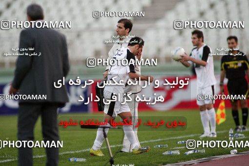 1099057, Tehran, [*parameter:4*], لیگ برتر فوتبال ایران، Persian Gulf Cup، Week 15، First Leg، Naft Tehran 1 v 0 Rah Ahan on 2010/11/12 at Shahid Dastgerdi Stadium