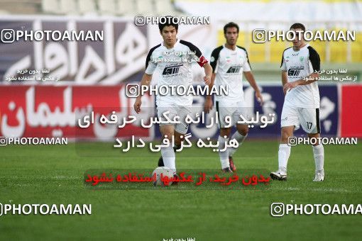 1098974, Tehran, [*parameter:4*], لیگ برتر فوتبال ایران، Persian Gulf Cup، Week 15، First Leg، Naft Tehran 1 v 0 Rah Ahan on 2010/11/12 at Shahid Dastgerdi Stadium