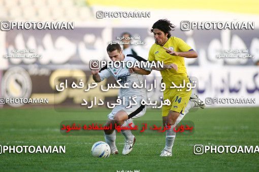 1099070, Tehran, [*parameter:4*], لیگ برتر فوتبال ایران، Persian Gulf Cup، Week 15، First Leg، Naft Tehran 1 v 0 Rah Ahan on 2010/11/12 at Shahid Dastgerdi Stadium