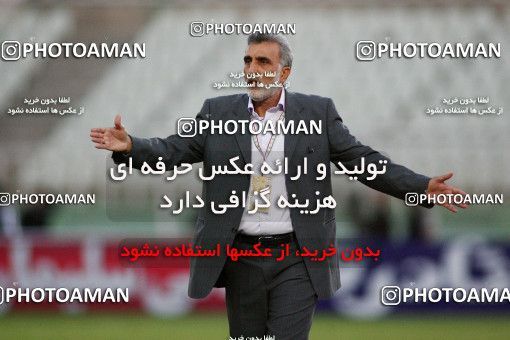 1098945, Tehran, [*parameter:4*], لیگ برتر فوتبال ایران، Persian Gulf Cup، Week 15، First Leg، Naft Tehran 1 v 0 Rah Ahan on 2010/11/12 at Shahid Dastgerdi Stadium