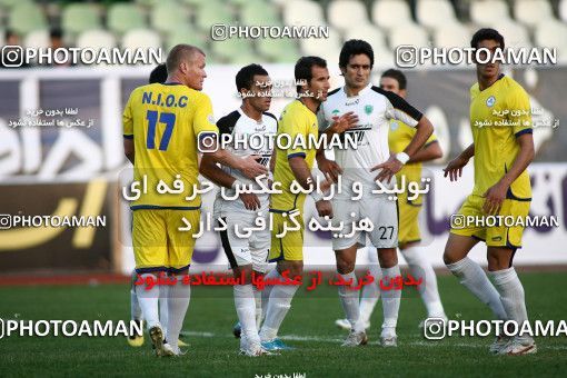 1099059, Tehran, [*parameter:4*], لیگ برتر فوتبال ایران، Persian Gulf Cup، Week 15، First Leg، Naft Tehran 1 v 0 Rah Ahan on 2010/11/12 at Shahid Dastgerdi Stadium