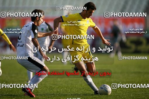 1099104, Tehran, [*parameter:4*], لیگ برتر فوتبال ایران، Persian Gulf Cup، Week 15، First Leg، Naft Tehran 1 v 0 Rah Ahan on 2010/11/12 at Shahid Dastgerdi Stadium