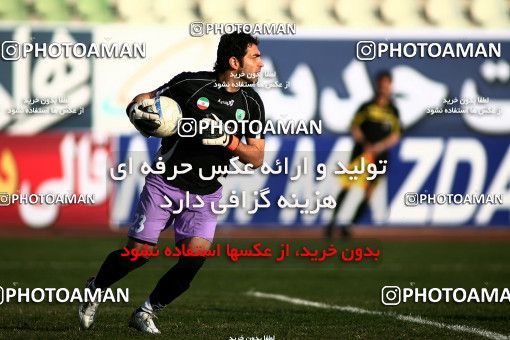 1099018, Tehran, [*parameter:4*], لیگ برتر فوتبال ایران، Persian Gulf Cup، Week 15، First Leg، Naft Tehran 1 v 0 Rah Ahan on 2010/11/12 at Shahid Dastgerdi Stadium