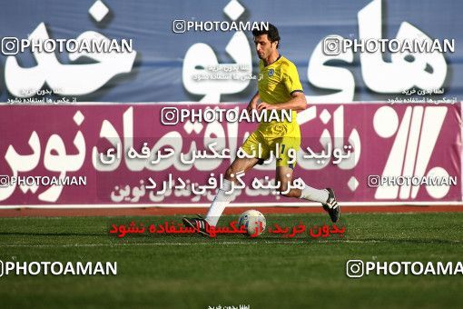 1098969, Tehran, [*parameter:4*], لیگ برتر فوتبال ایران، Persian Gulf Cup، Week 15، First Leg، Naft Tehran 1 v 0 Rah Ahan on 2010/11/12 at Shahid Dastgerdi Stadium