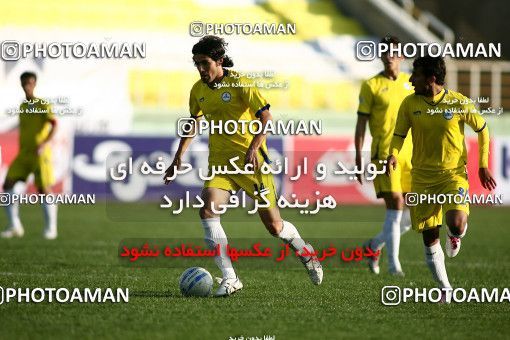 1099111, Tehran, [*parameter:4*], لیگ برتر فوتبال ایران، Persian Gulf Cup، Week 15، First Leg، Naft Tehran 1 v 0 Rah Ahan on 2010/11/12 at Shahid Dastgerdi Stadium