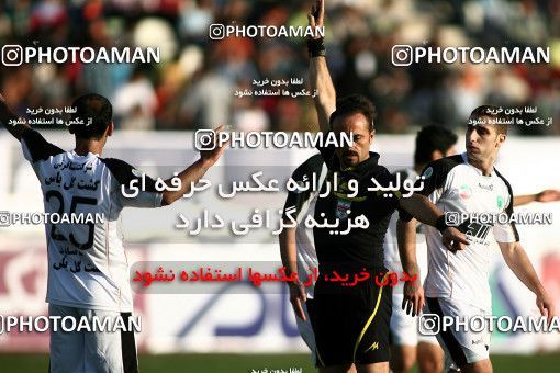 1098928, Tehran, [*parameter:4*], لیگ برتر فوتبال ایران، Persian Gulf Cup، Week 15، First Leg، Naft Tehran 1 v 0 Rah Ahan on 2010/11/12 at Shahid Dastgerdi Stadium