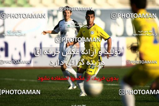 1098977, Tehran, [*parameter:4*], لیگ برتر فوتبال ایران، Persian Gulf Cup، Week 15، First Leg، Naft Tehran 1 v 0 Rah Ahan on 2010/11/12 at Shahid Dastgerdi Stadium