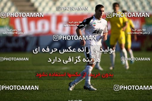 1098910, Tehran, [*parameter:4*], لیگ برتر فوتبال ایران، Persian Gulf Cup، Week 15، First Leg، Naft Tehran 1 v 0 Rah Ahan on 2010/11/12 at Shahid Dastgerdi Stadium