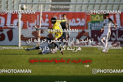 1099041, Tehran, [*parameter:4*], لیگ برتر فوتبال ایران، Persian Gulf Cup، Week 15، First Leg، Naft Tehran 1 v 0 Rah Ahan on 2010/11/12 at Shahid Dastgerdi Stadium