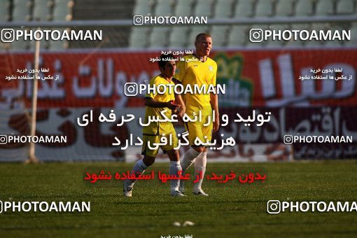 1098942, Tehran, [*parameter:4*], لیگ برتر فوتبال ایران، Persian Gulf Cup، Week 15، First Leg، Naft Tehran 1 v 0 Rah Ahan on 2010/11/12 at Shahid Dastgerdi Stadium