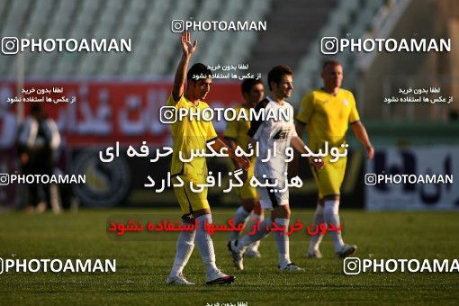 1098943, Tehran, [*parameter:4*], لیگ برتر فوتبال ایران، Persian Gulf Cup، Week 15، First Leg، Naft Tehran 1 v 0 Rah Ahan on 2010/11/12 at Shahid Dastgerdi Stadium