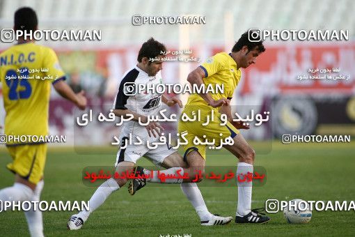 1099054, Tehran, [*parameter:4*], لیگ برتر فوتبال ایران، Persian Gulf Cup، Week 15، First Leg، Naft Tehran 1 v 0 Rah Ahan on 2010/11/12 at Shahid Dastgerdi Stadium