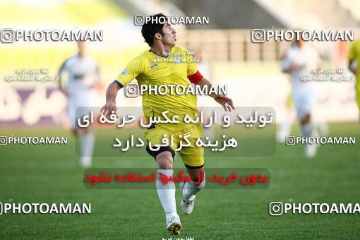 1098978, Tehran, [*parameter:4*], لیگ برتر فوتبال ایران، Persian Gulf Cup، Week 15، First Leg، Naft Tehran 1 v 0 Rah Ahan on 2010/11/12 at Shahid Dastgerdi Stadium