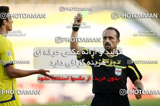1099052, لیگ برتر فوتبال ایران، Persian Gulf Cup، Week 15، First Leg، 2010/11/12، Tehran، Shahid Dastgerdi Stadium، Naft Tehran 1 - 0 Rah Ahan