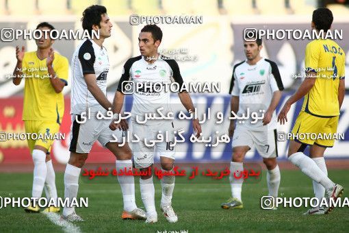 1099068, Tehran, [*parameter:4*], لیگ برتر فوتبال ایران، Persian Gulf Cup، Week 15، First Leg، Naft Tehran 1 v 0 Rah Ahan on 2010/11/12 at Shahid Dastgerdi Stadium