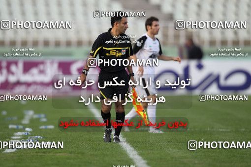 1100472, لیگ برتر فوتبال ایران، Persian Gulf Cup، Week 15، First Leg، 2010/11/12، Tehran، Shahid Dastgerdi Stadium، Naft Tehran 1 - 0 Rah Ahan