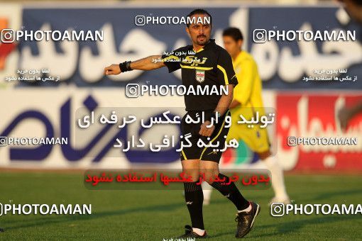1100388, لیگ برتر فوتبال ایران، Persian Gulf Cup، Week 15، First Leg، 2010/11/12، Tehran، Shahid Dastgerdi Stadium، Naft Tehran 1 - 0 Rah Ahan