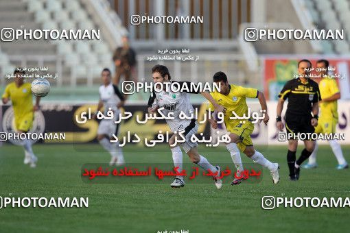 1100407, Tehran, [*parameter:4*], لیگ برتر فوتبال ایران، Persian Gulf Cup، Week 15، First Leg، Naft Tehran 1 v 0 Rah Ahan on 2010/11/12 at Shahid Dastgerdi Stadium