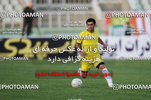 1100441, Tehran, [*parameter:4*], لیگ برتر فوتبال ایران، Persian Gulf Cup، Week 15، First Leg، Naft Tehran 1 v 0 Rah Ahan on 2010/11/12 at Shahid Dastgerdi Stadium