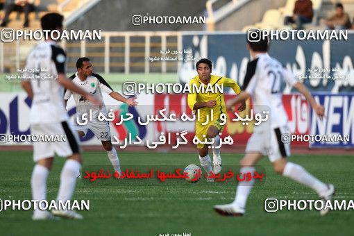 1100481, Tehran, [*parameter:4*], لیگ برتر فوتبال ایران، Persian Gulf Cup، Week 15، First Leg، Naft Tehran 1 v 0 Rah Ahan on 2010/11/12 at Shahid Dastgerdi Stadium