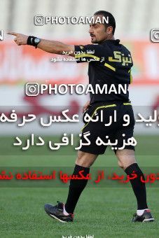 1100402, لیگ برتر فوتبال ایران، Persian Gulf Cup، Week 15، First Leg، 2010/11/12، Tehran، Shahid Dastgerdi Stadium، Naft Tehran 1 - 0 Rah Ahan