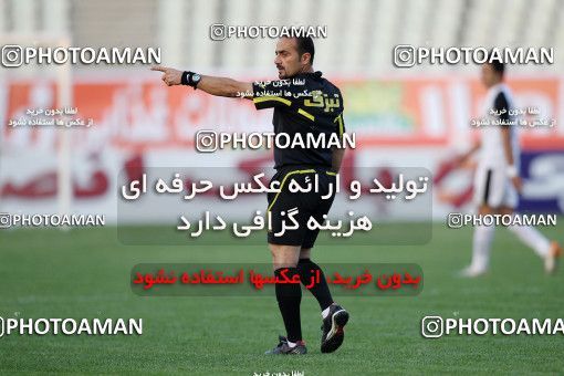 1100400, لیگ برتر فوتبال ایران، Persian Gulf Cup، Week 15، First Leg، 2010/11/12، Tehran، Shahid Dastgerdi Stadium، Naft Tehran 1 - 0 Rah Ahan