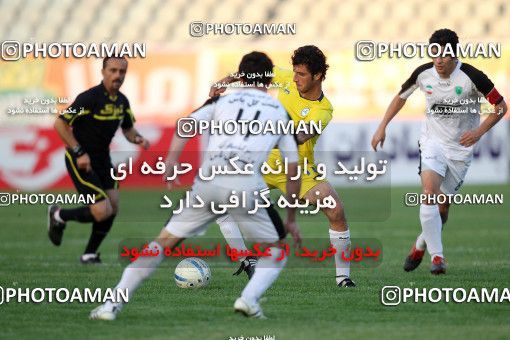 1100497, Tehran, [*parameter:4*], لیگ برتر فوتبال ایران، Persian Gulf Cup، Week 15، First Leg، Naft Tehran 1 v 0 Rah Ahan on 2010/11/12 at Shahid Dastgerdi Stadium