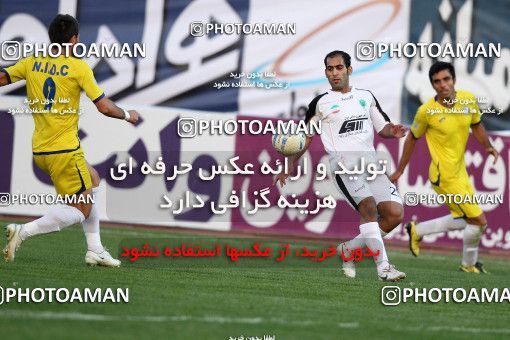 1100601, Tehran, [*parameter:4*], لیگ برتر فوتبال ایران، Persian Gulf Cup، Week 15، First Leg، Naft Tehran 1 v 0 Rah Ahan on 2010/11/12 at Shahid Dastgerdi Stadium