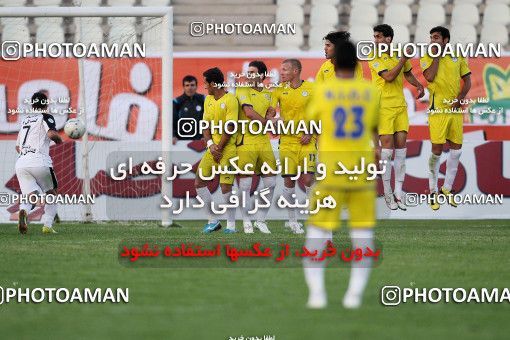 1100463, Tehran, [*parameter:4*], لیگ برتر فوتبال ایران، Persian Gulf Cup، Week 15، First Leg، Naft Tehran 1 v 0 Rah Ahan on 2010/11/12 at Shahid Dastgerdi Stadium