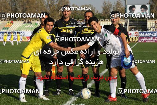 1100386, لیگ برتر فوتبال ایران، Persian Gulf Cup، Week 15، First Leg، 2010/11/12، Tehran، Shahid Dastgerdi Stadium، Naft Tehran 1 - 0 Rah Ahan