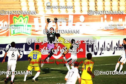 1100603, Tehran, [*parameter:4*], لیگ برتر فوتبال ایران، Persian Gulf Cup، Week 15، First Leg، Naft Tehran 1 v 0 Rah Ahan on 2010/11/12 at Shahid Dastgerdi Stadium