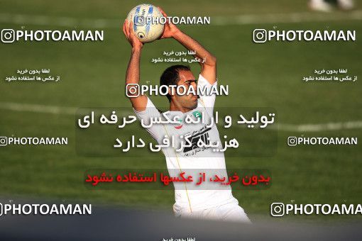 1100387, Tehran, [*parameter:4*], لیگ برتر فوتبال ایران، Persian Gulf Cup، Week 15، First Leg، Naft Tehran 1 v 0 Rah Ahan on 2010/11/12 at Shahid Dastgerdi Stadium
