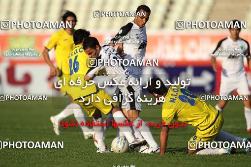 1100450, Tehran, [*parameter:4*], لیگ برتر فوتبال ایران، Persian Gulf Cup، Week 15، First Leg، Naft Tehran 1 v 0 Rah Ahan on 2010/11/12 at Shahid Dastgerdi Stadium