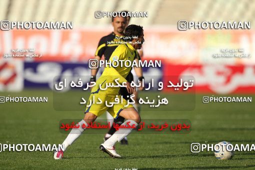1100421, Tehran, [*parameter:4*], لیگ برتر فوتبال ایران، Persian Gulf Cup، Week 15، First Leg، Naft Tehran 1 v 0 Rah Ahan on 2010/11/12 at Shahid Dastgerdi Stadium