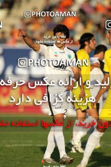1100564, Tehran, [*parameter:4*], لیگ برتر فوتبال ایران، Persian Gulf Cup، Week 15، First Leg، Naft Tehran 1 v 0 Rah Ahan on 2010/11/12 at Shahid Dastgerdi Stadium