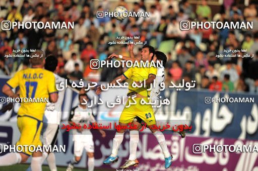 1099194, Tehran, [*parameter:4*], لیگ برتر فوتبال ایران، Persian Gulf Cup، Week 15، First Leg، Naft Tehran 1 v 0 Rah Ahan on 2010/11/12 at Shahid Dastgerdi Stadium