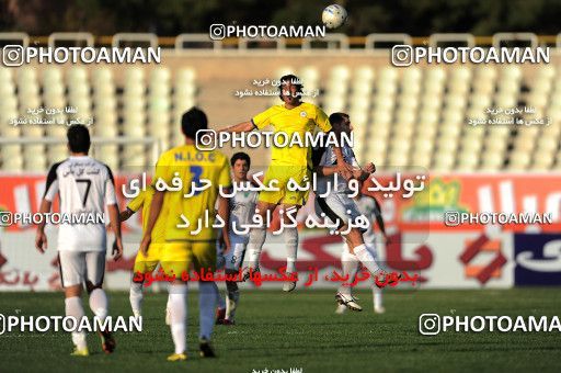 1099198, Tehran, [*parameter:4*], لیگ برتر فوتبال ایران، Persian Gulf Cup، Week 15، First Leg، Naft Tehran 1 v 0 Rah Ahan on 2010/11/12 at Shahid Dastgerdi Stadium