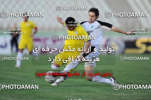 1099146, Tehran, [*parameter:4*], لیگ برتر فوتبال ایران، Persian Gulf Cup، Week 15، First Leg، Naft Tehran 1 v 0 Rah Ahan on 2010/11/12 at Shahid Dastgerdi Stadium