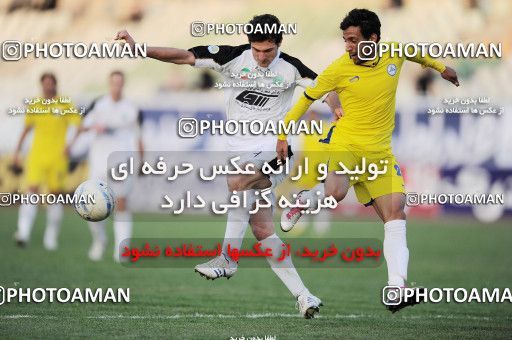 1099162, Tehran, [*parameter:4*], لیگ برتر فوتبال ایران، Persian Gulf Cup، Week 15، First Leg، Naft Tehran 1 v 0 Rah Ahan on 2010/11/12 at Shahid Dastgerdi Stadium